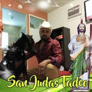 Meet your Posher, Mandito